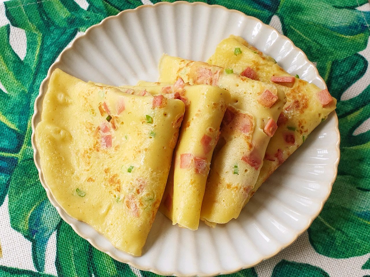 奶香鸡蛋饼,不加一滴水,面饼松软口味香甜,简简单单营养早餐