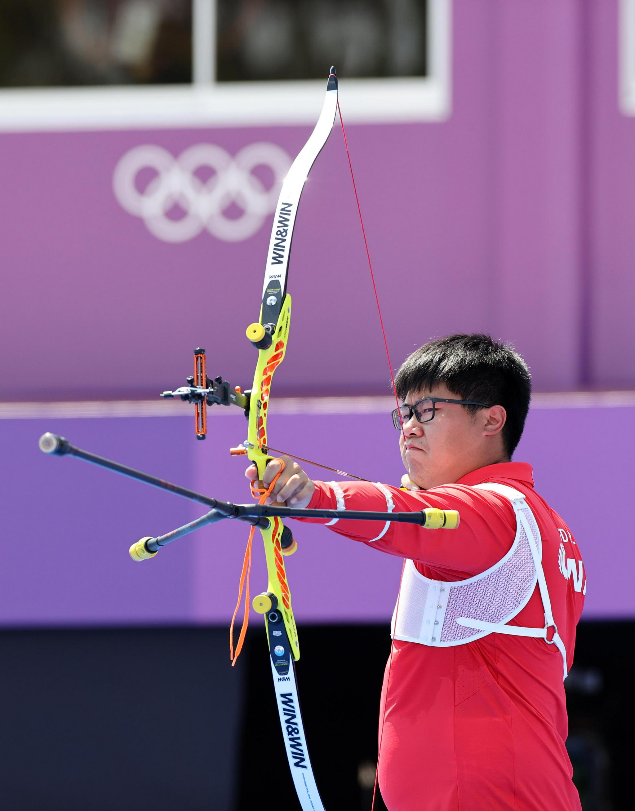 当日,在东京奥运会射箭混合团体八分之一淘汰赛中,中国队以3比5不敌