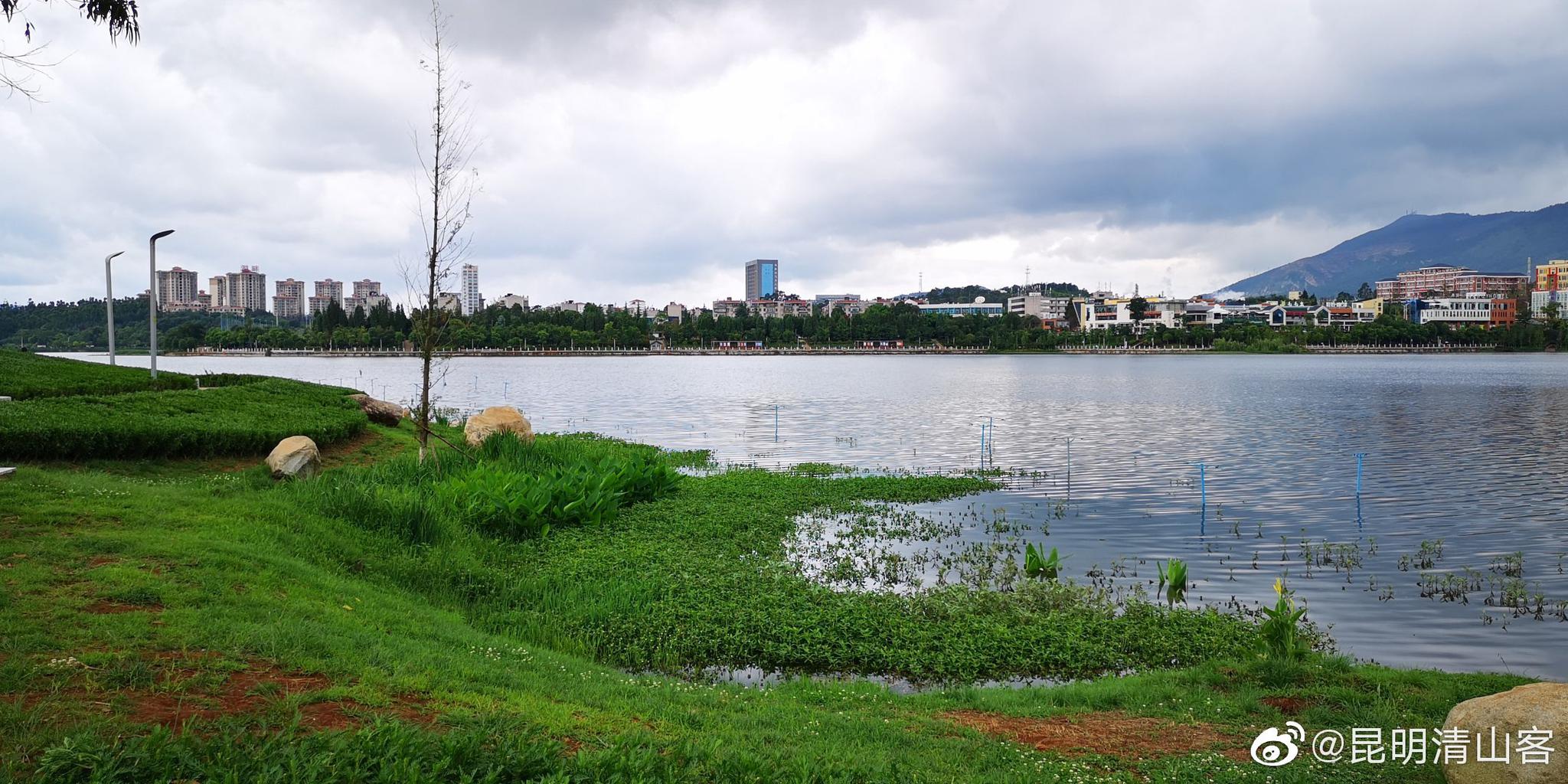漂亮的昆明安宁宁湖@镜界 @内拉在路上 @新浪云南 @画画公子c