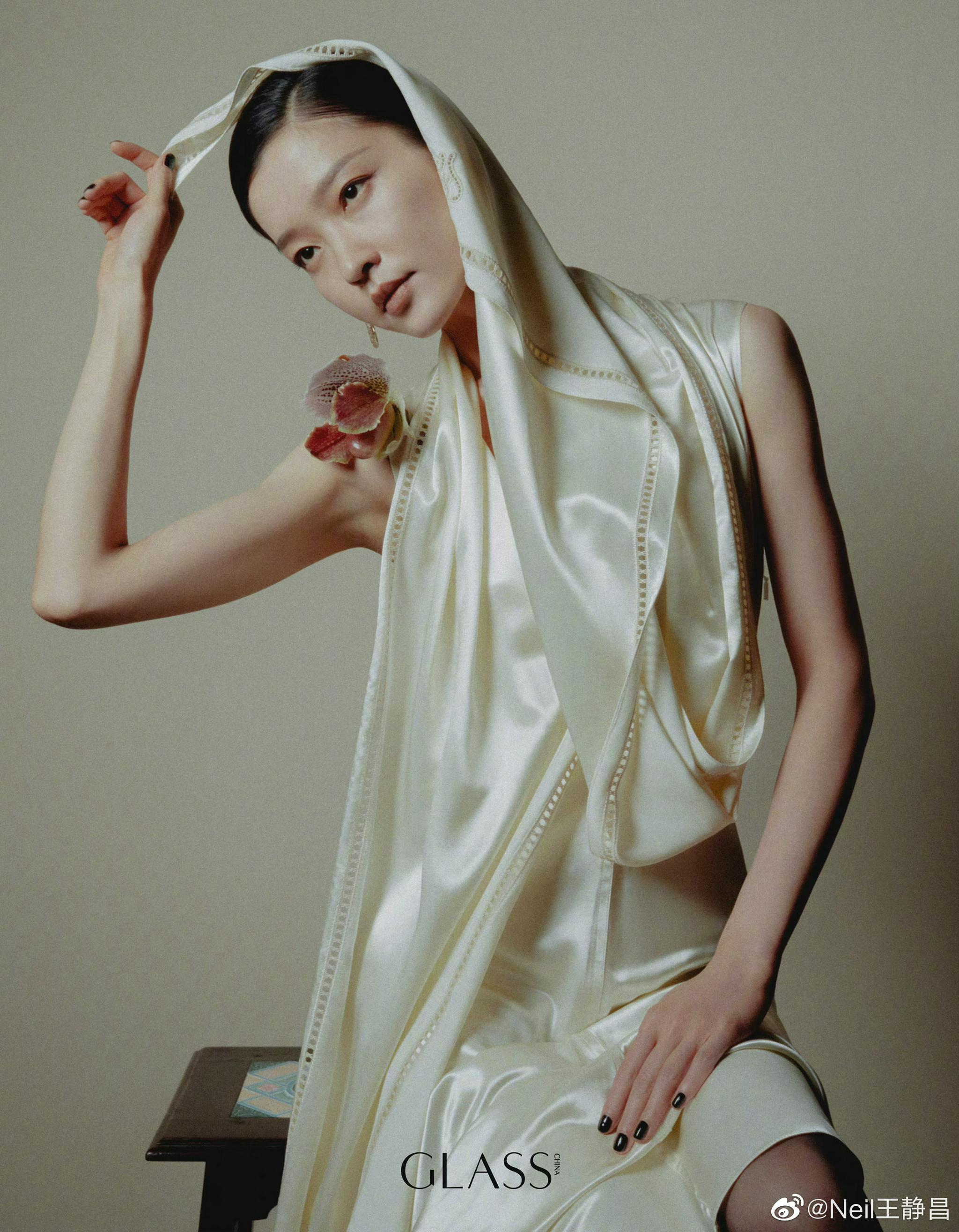 杜鹃登上glass中文版秋季刊封面