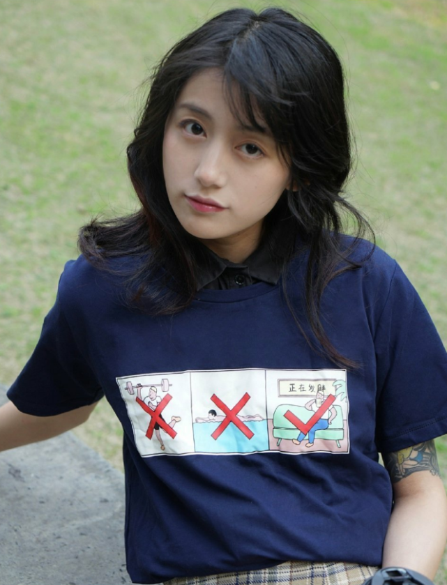 黑尾酱为什么会嫁给李诞?看男方上大学的样子后,秒懂其中原因