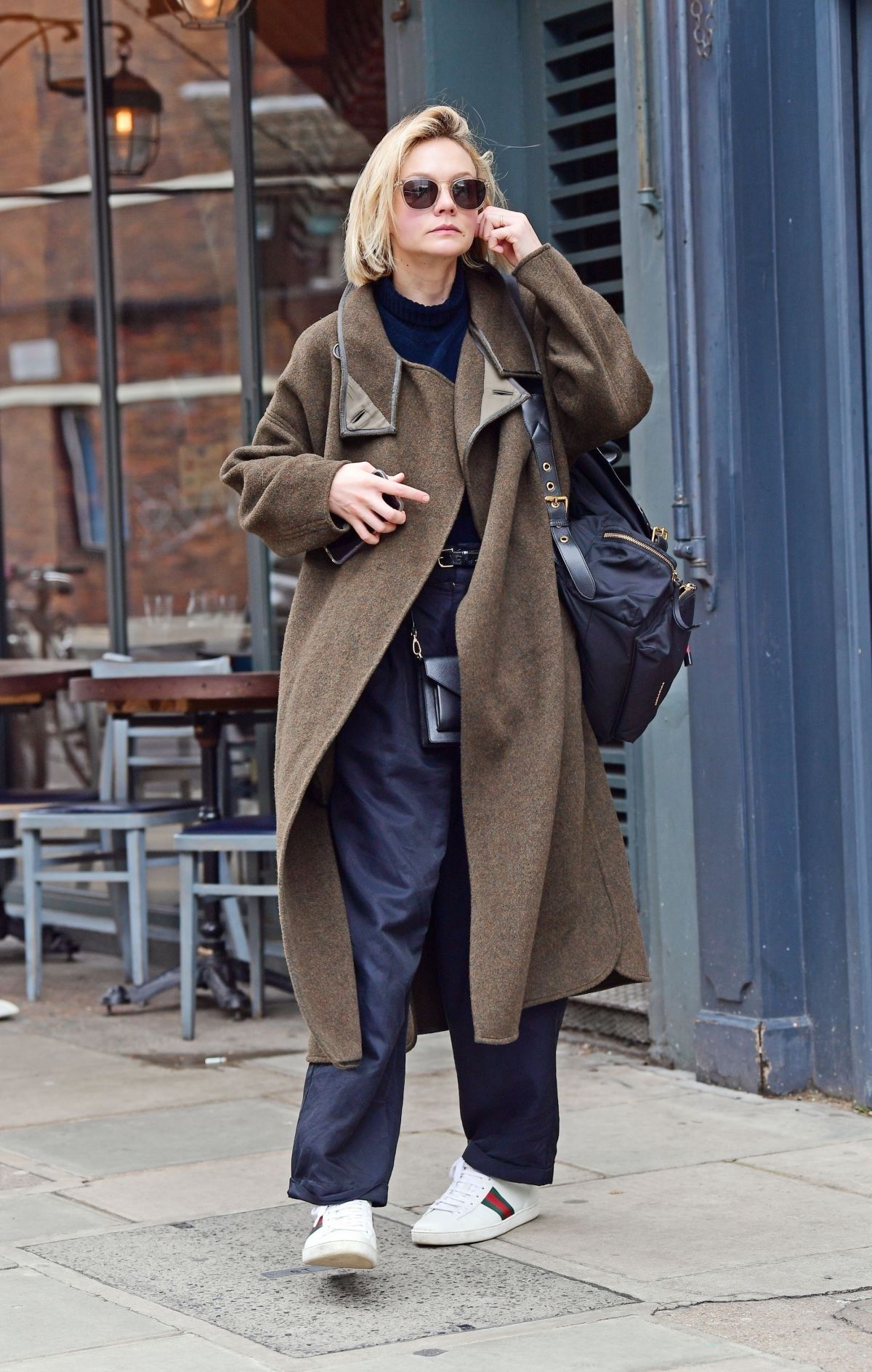 英国女演员凯瑞穆丽根careymulligan伦敦诺丁山街拍