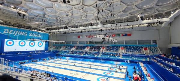 豫米探冬奥｜“冰立方”里冷得像冰箱？不存在！看台上不用穿棉衣休闲区蓝鸢梦想 - Www.slyday.coM