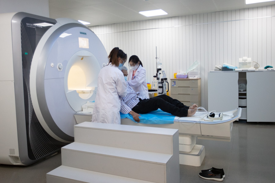 "大片的艺术家"影像医生|王波|高萌|刘东_新浪新闻