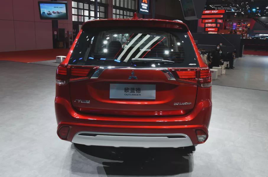 2021款三菱欧蓝德上市,车叔为何不推荐买?