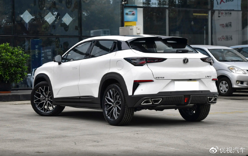 售价1209万元长安unit新增车型上市搭载15t发动机