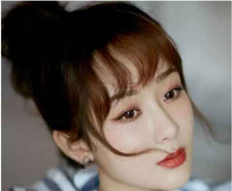 肖战吊威亚留下淤青,明星拍戏时有多辛苦?看看成龙大哥就知道了休闲区蓝鸢梦想 - Www.slyday.coM 肖战吊威亚留下淤青,明星拍戏时有多辛苦?看看成龙大哥就知道了休闲区蓝鸢梦想 - Www.slyday.coM