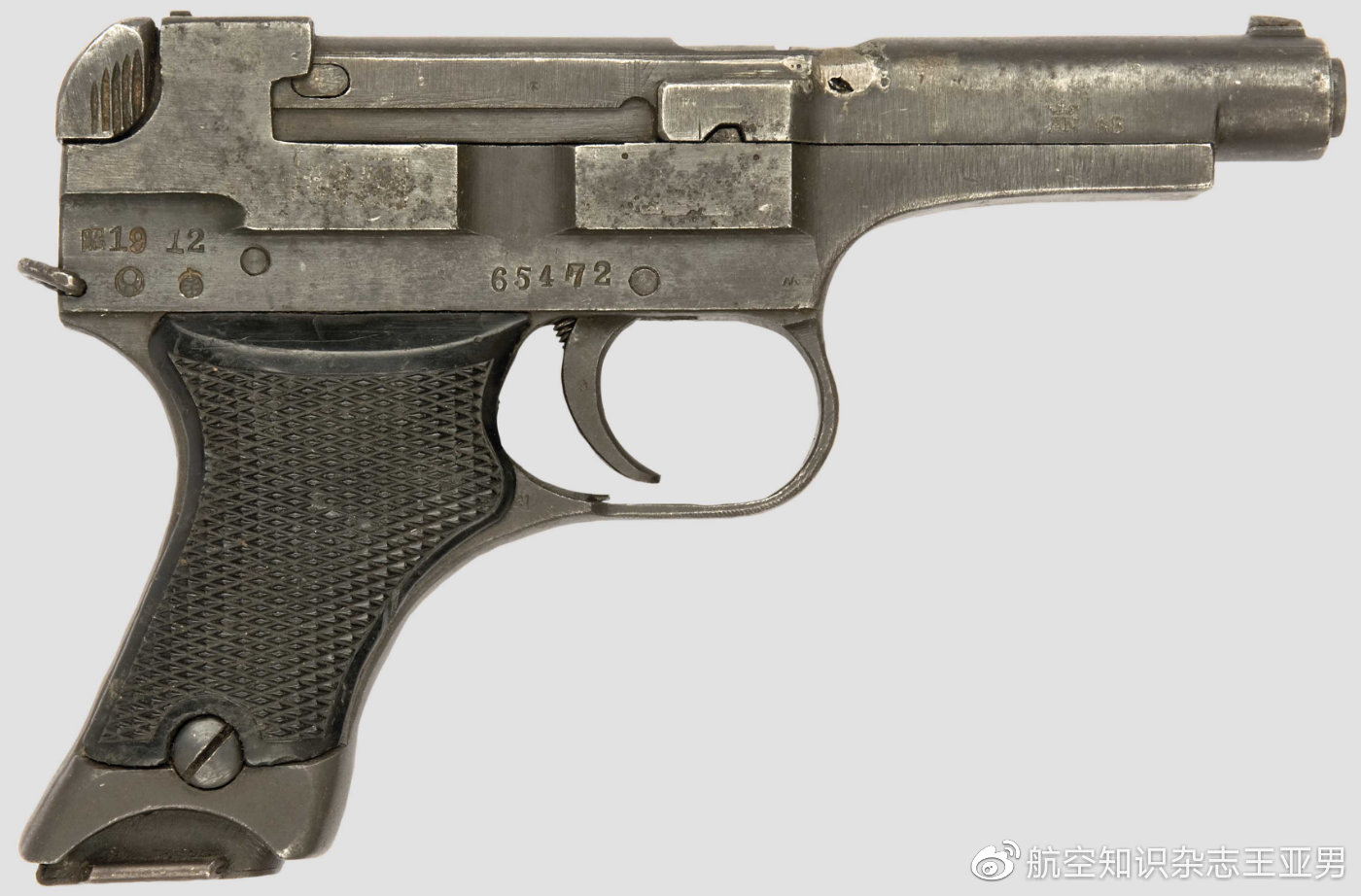 自1924年从军中退伍后,南部麒次郎就创立了南部步枪制造公司,专门制造