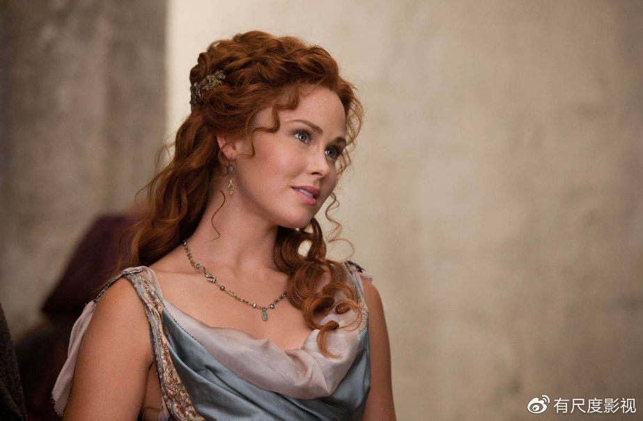 安娜·哈彻森扮演的城主夫人莱塔,是斯巴达克斯的第三任女友.