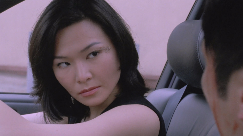 演员方面,本片集结了当时香港影坛两位女神李丽珍与陈宝莲,还有如今