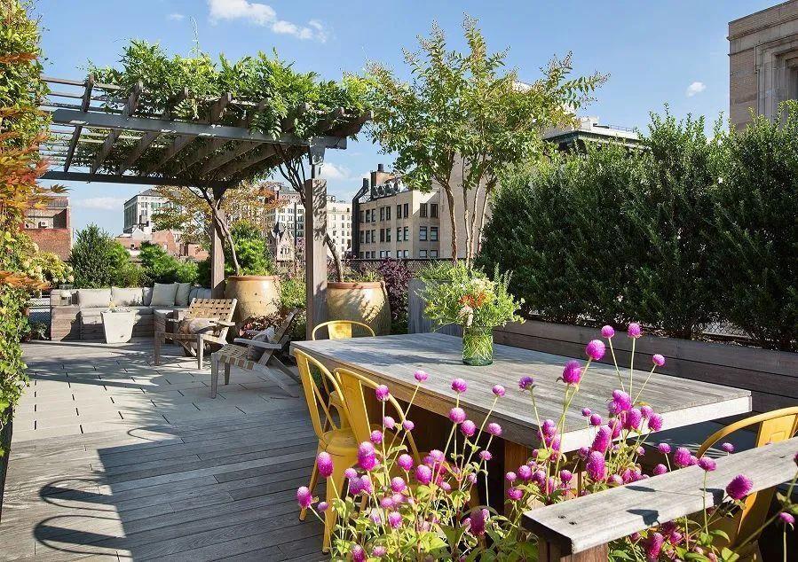 03顶楼房子带露台流行的设计