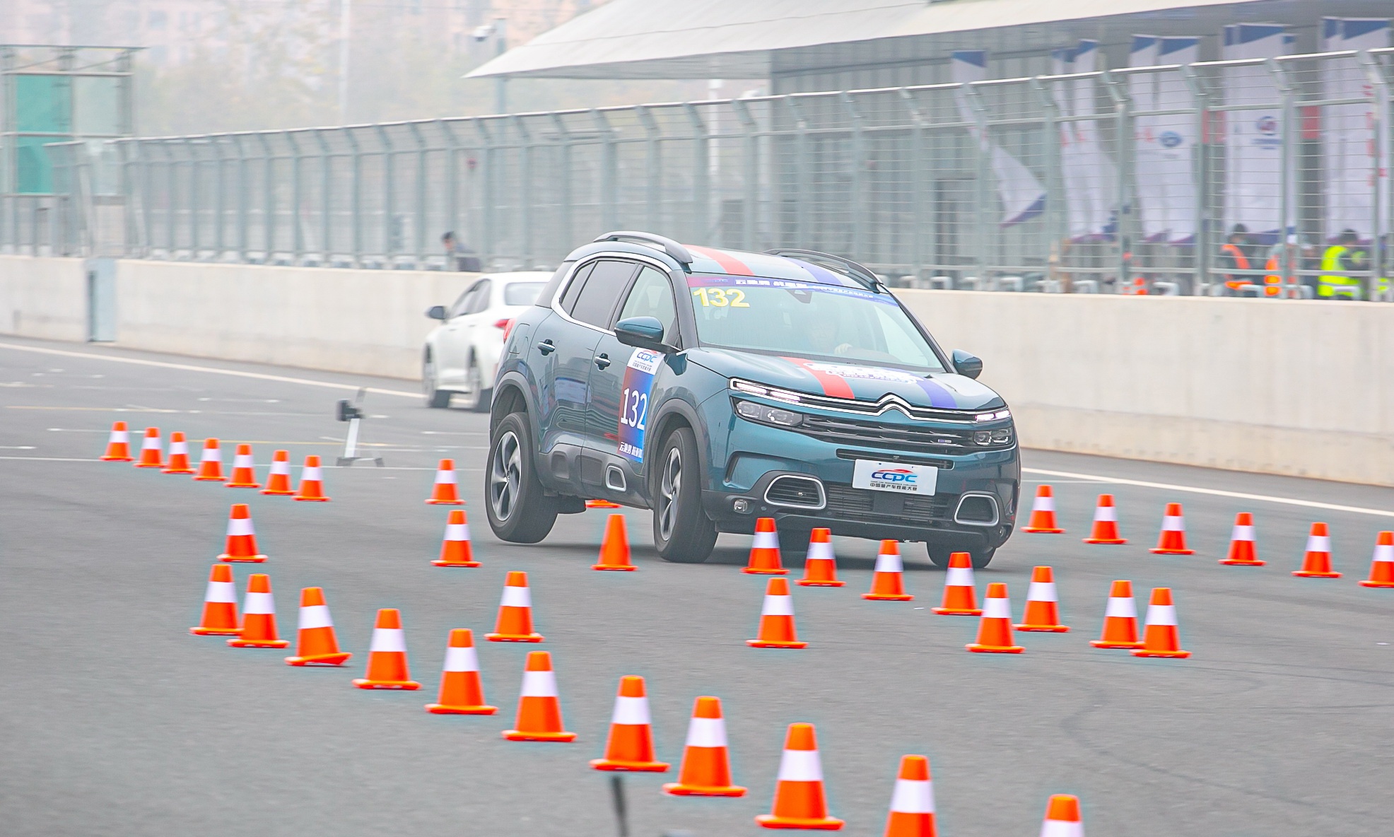 用suv打榜麋鹿测试,雪铁龙天逸的自信到底来自哪里?