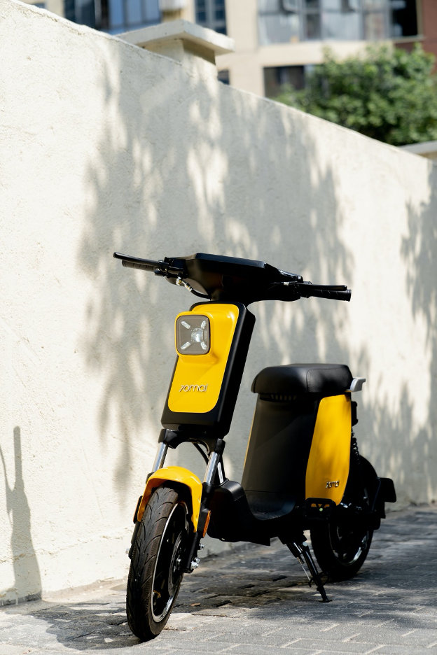 70迈智能电动车评测:未来穿越而来的电动车!