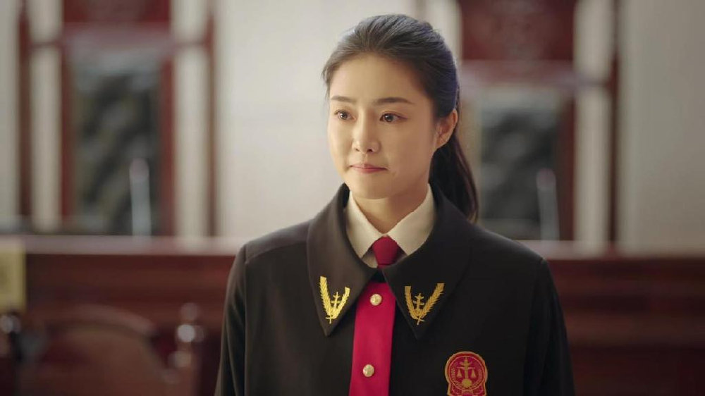 底线:"物化"女性的人,往往是她们自己,浅析女性角色钟媛媛