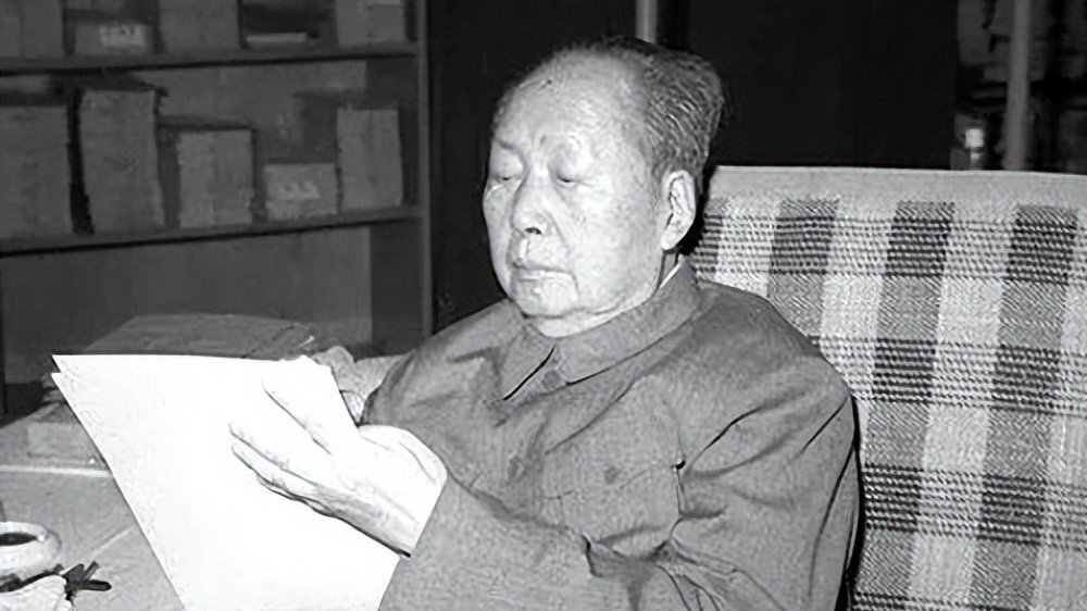九一三事件后,毛主席看到林彪的一个小册子,心情非常激动|林彪|毛主席|小册子_新浪新闻