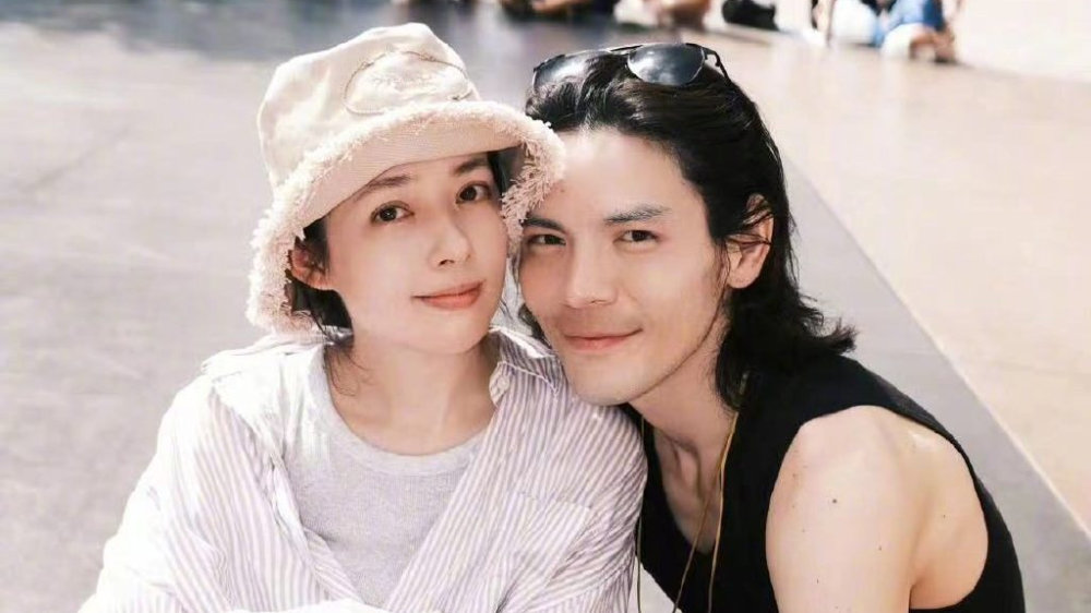 钟楚曦眼光真好,男友都是高大帅气,牵手《封神第一部》侯雯元|封神第一部|钟楚曦|张云龙_新浪新闻