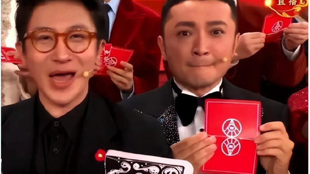 央视春晚刘谦魔术收视最高点，尼格买提牌没对上，反而更真实了|尼格买提|刘谦|魔术_新浪新闻
