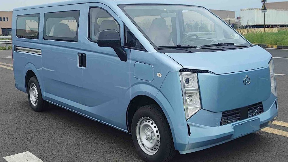 五菱扬光有对手了！长安跨越星光来了，7.79万起，能火？