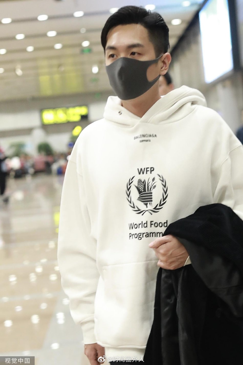 ‘图文’张若昀同款鞋有哪些☞参考这些信息  第1张