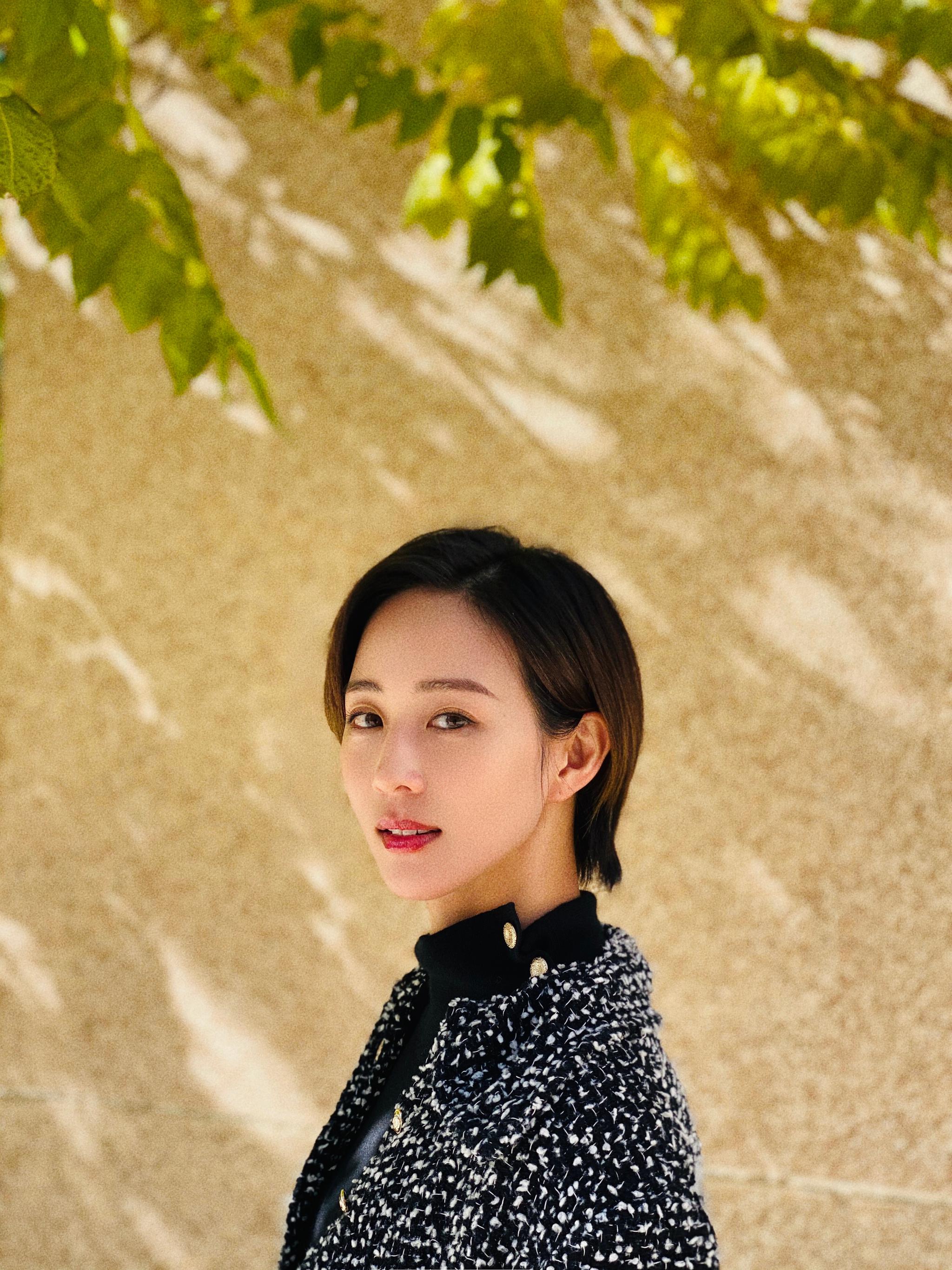 的气质也太好了吧,随手一拍就是大片|张钧甯_新浪新闻