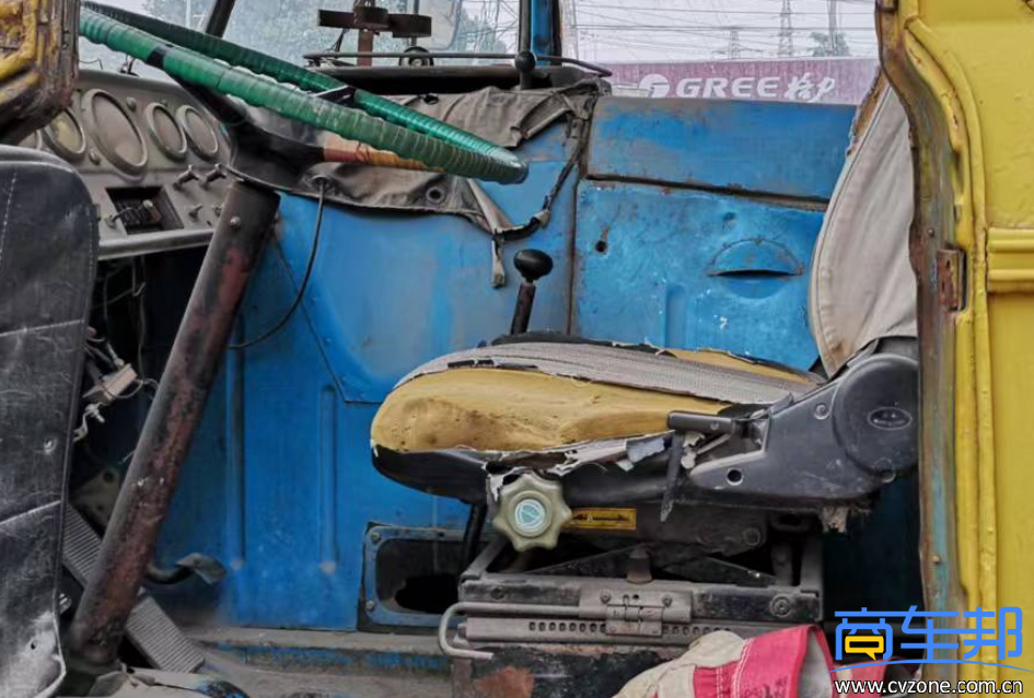 新老对比从30年前老车感受黄河重卡经典传承