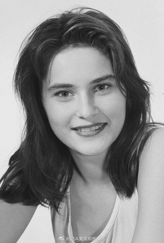 美国第一夫人梅拉尼娅迎来50岁生日.几张少女时期的梅拉尼娅