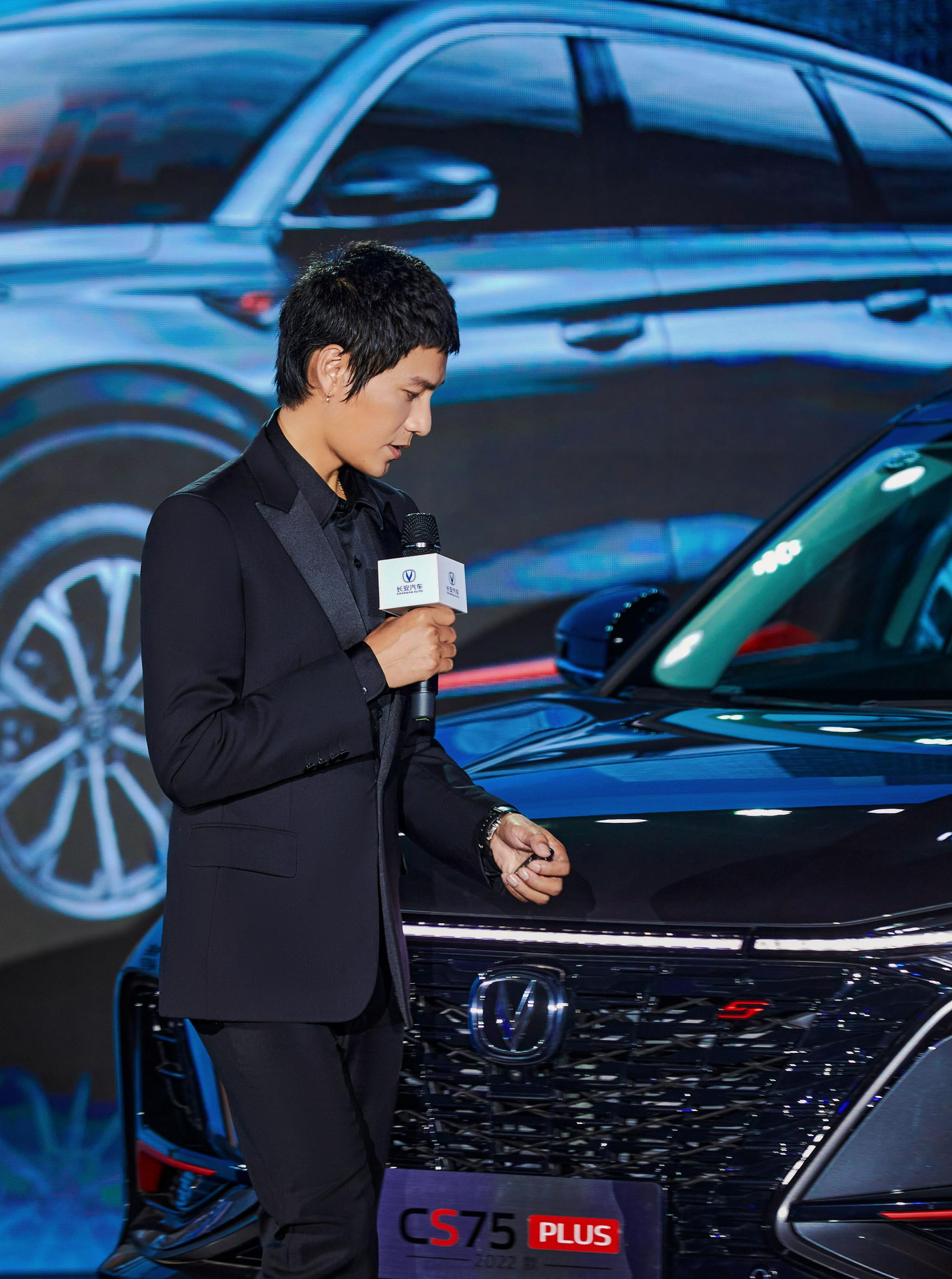 亮相@长安汽车 2022款cs75plus上市发布会,不断寻求进阶之路……|陈坤