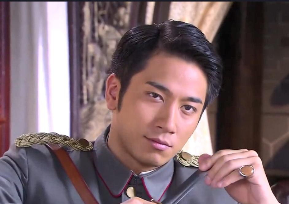 《大丫鬟》里的吴卓羲才是全方位,无死角的帅啊……_高清图集_新浪网