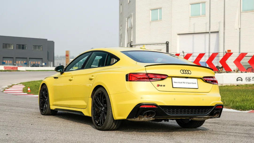 80万的奥迪rs.远比你想象中强大!
