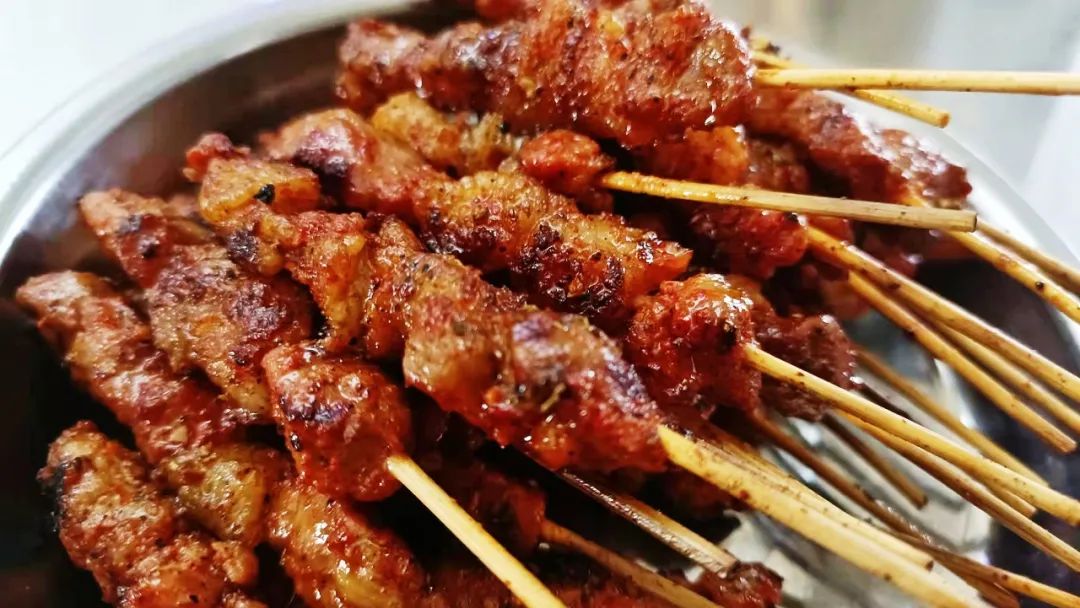 个旧人的午间时光也属于烧烤