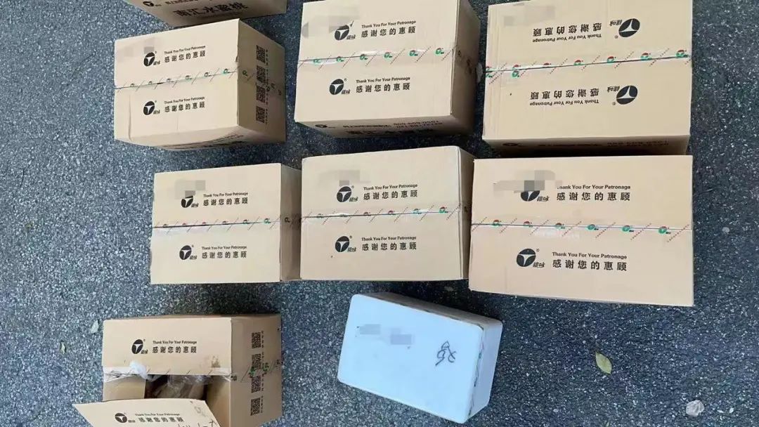 曾因汶川地震被困的他，成了上海社区的志愿者：希望善意可以传达给每一个人休闲区蓝鸢梦想 - Www.slyday.coM