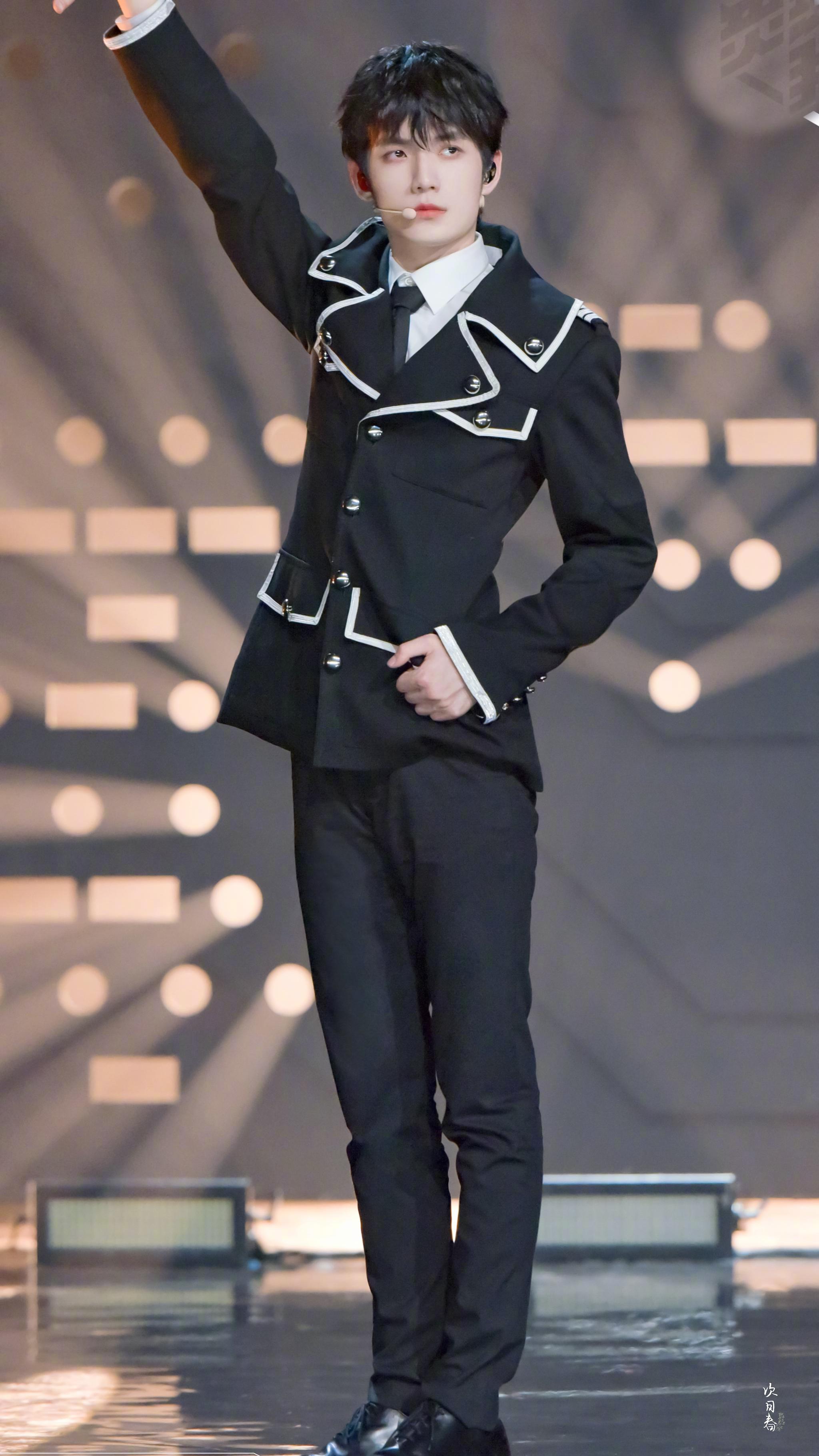 张颜齐每次跟粉丝的对话都让人佩服