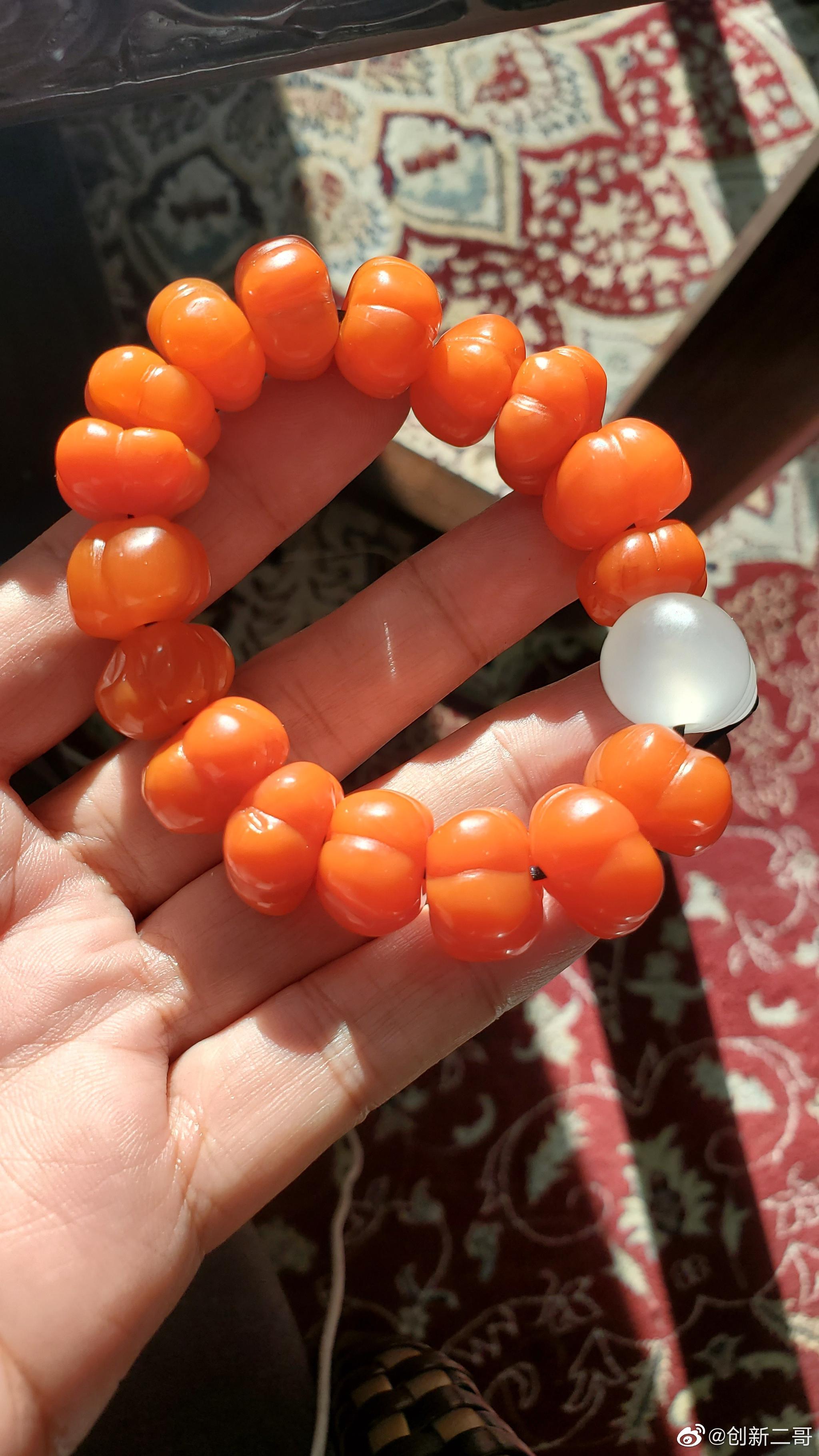 保山杨柳滴水洞料南红,最正柿子红,色灵动,细腻