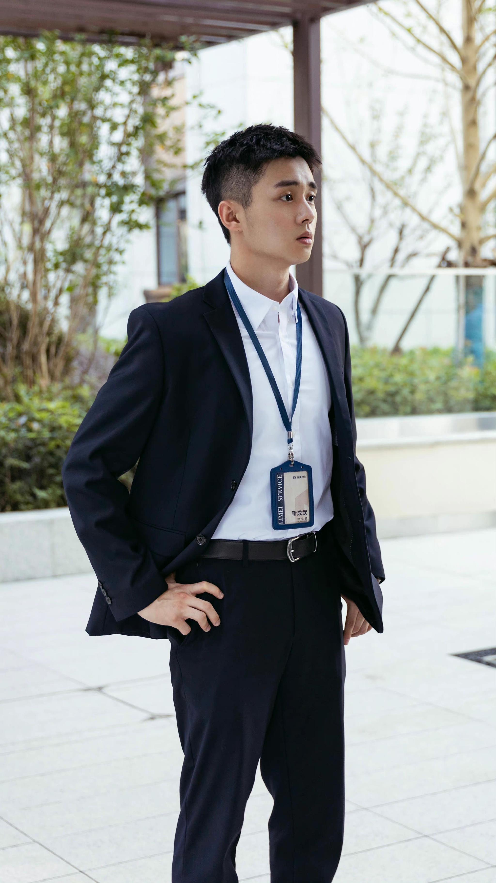 正装翟子路好帅_高清图集_新浪网