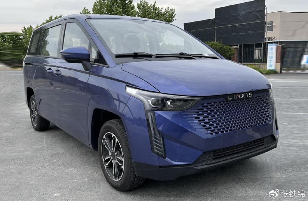 柳州五菱全新mpv曝光外观很年轻运动用新车标6座侧滑门