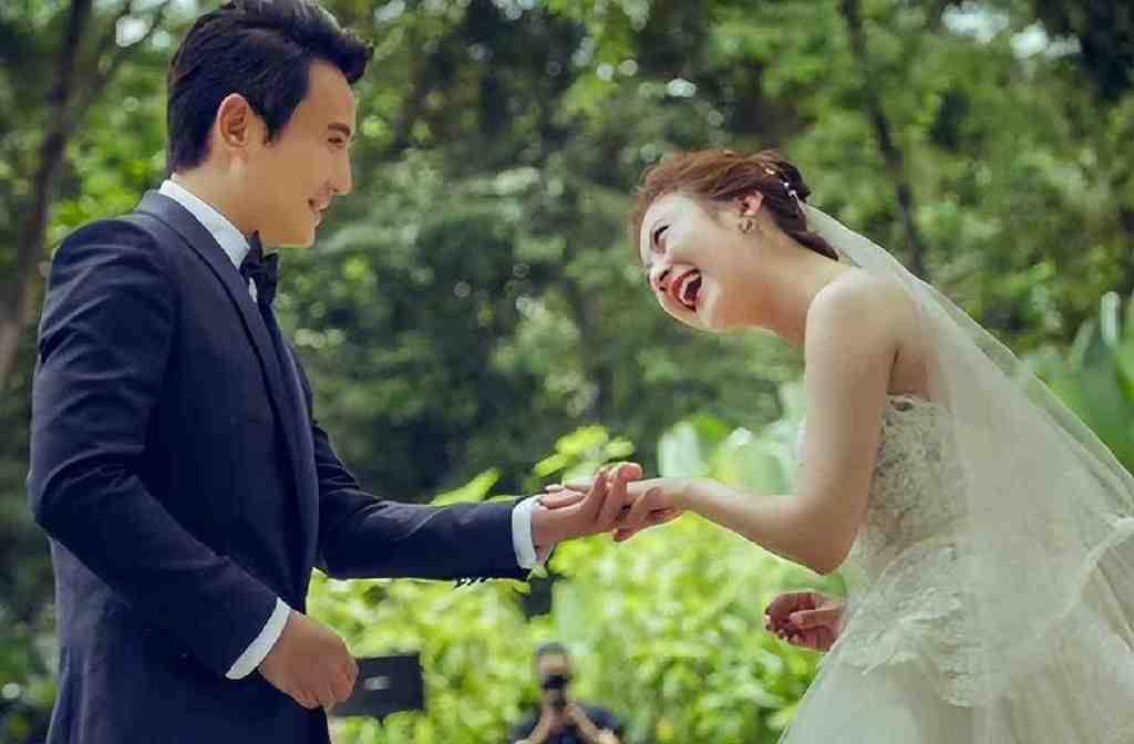 沈腾老婆路人视角生图曝光,脸上肉多到浮肿,看身形疑怀二胎休闲区蓝鸢梦想 - Www.slyday.coM 沈腾老婆路人视角生图曝光,脸上肉多到浮肿,看身形疑怀二胎休闲区蓝鸢梦想 - Www.slyday.coM