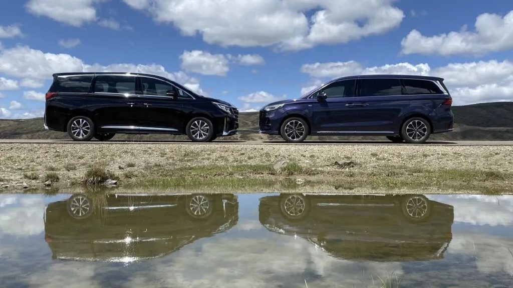 18万MPV：公司选传祺M8，家庭买荣威iMAX8