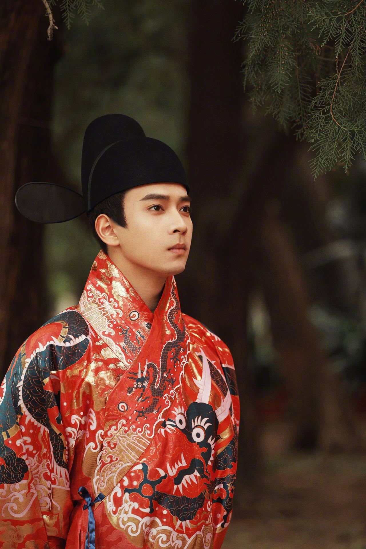 陈若轩明制汉服蟒袍写真释出……_高清图集_新浪网