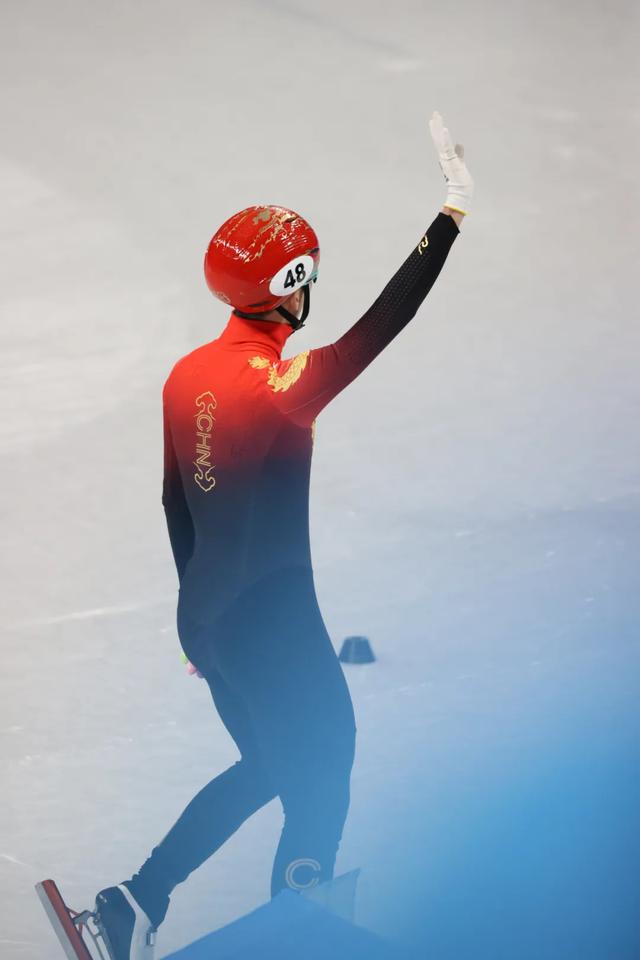 拼过就不遗憾！武大靖，你是我们的骄傲休闲区蓝鸢梦想 - Www.slyday.coM