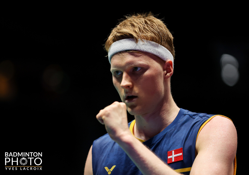 安东森昨日赛场美图 今天的比赛也要加油呀_高清图集_新浪网