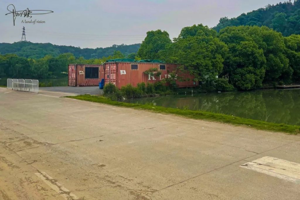 探秘杭州的“南天一柱”景点，没想到这里只剩下了鸡鸭和果园休闲区蓝鸢梦想 - Www.slyday.coM