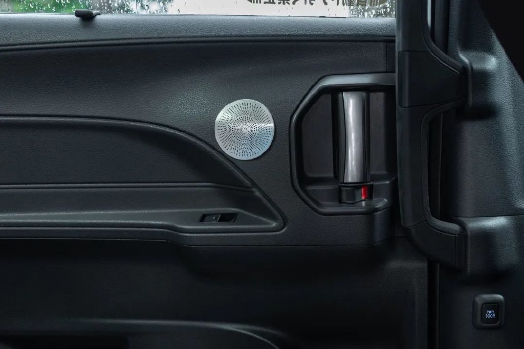 别克GL8 ES对比丰田赛那：40万最佳第二排之争