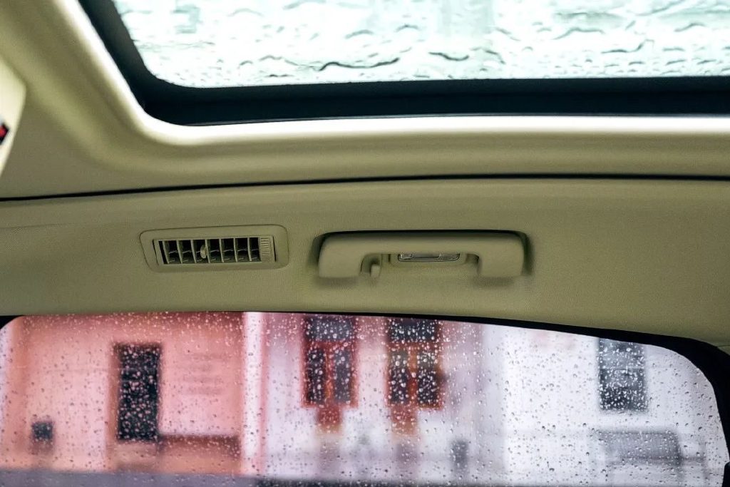 别克GL8 ES对比丰田赛那：40万最佳第二排之争