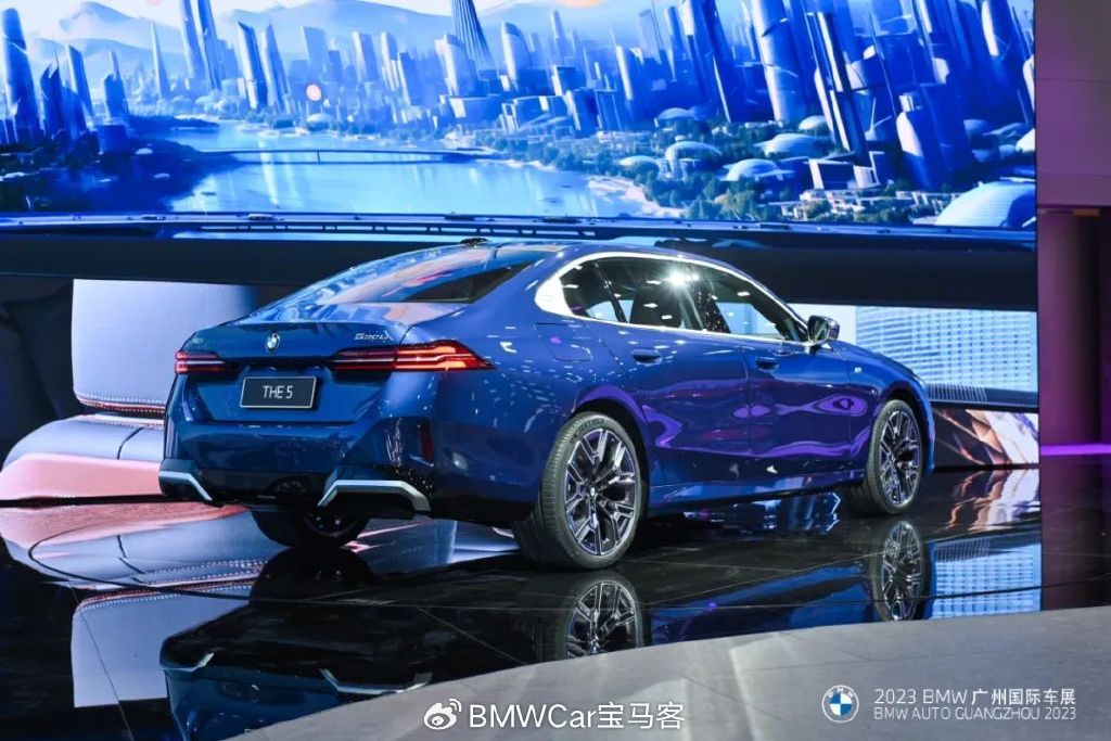 超200万中国客户选择宝马5系的常胜秘诀是什么