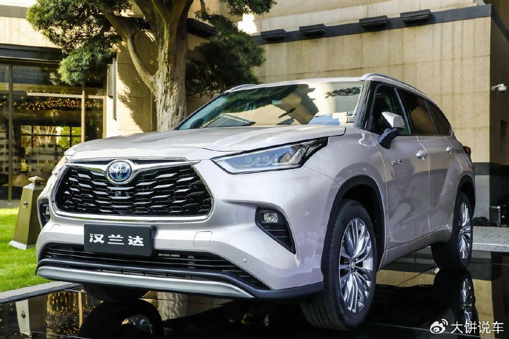 98万,不到23万的价格,对于丰田汉兰达这个尺寸的中型suv来说,是不