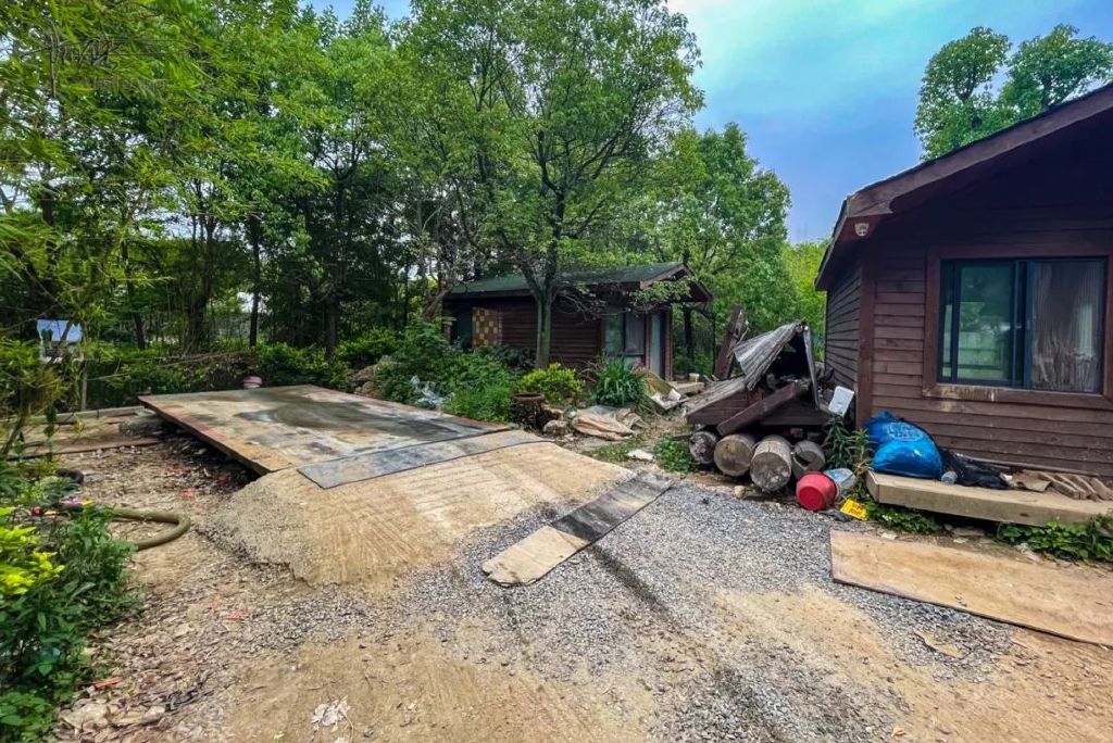 探秘杭州的“南天一柱”景点，没想到这里只剩下了鸡鸭和果园休闲区蓝鸢梦想 - Www.slyday.coM