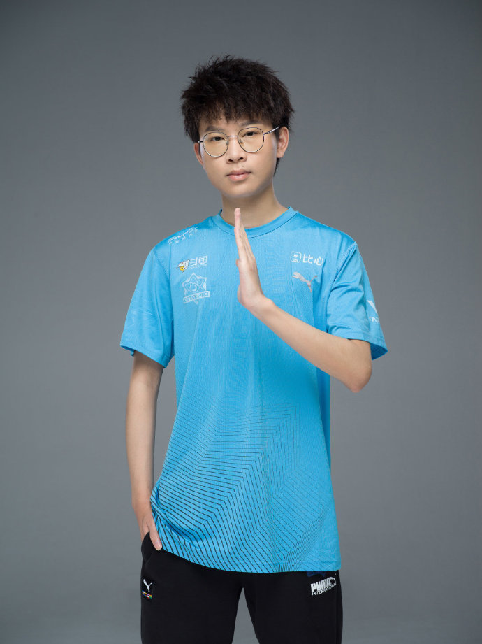 王者世冠定妆照 武汉estarpro_高清图集_新浪网