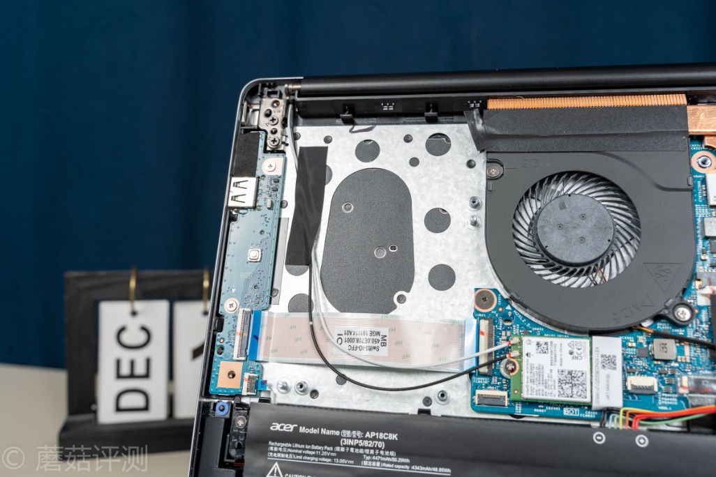 外观精致性能强,配置丰富重量轻,宏碁墨舞ex214轻薄笔记本评测