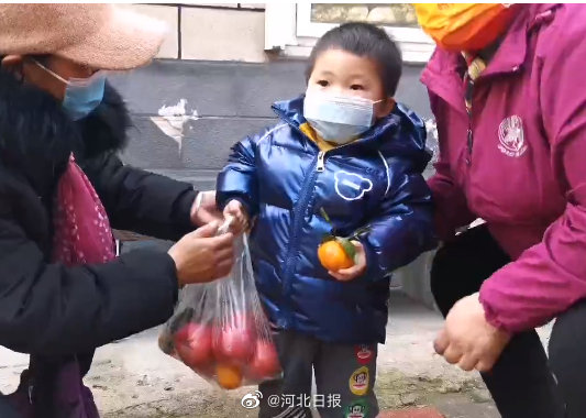 转发扩散！一2岁男童在石家庄火车站西广场走失，急寻家长！休闲区蓝鸢梦想 - Www.slyday.coM