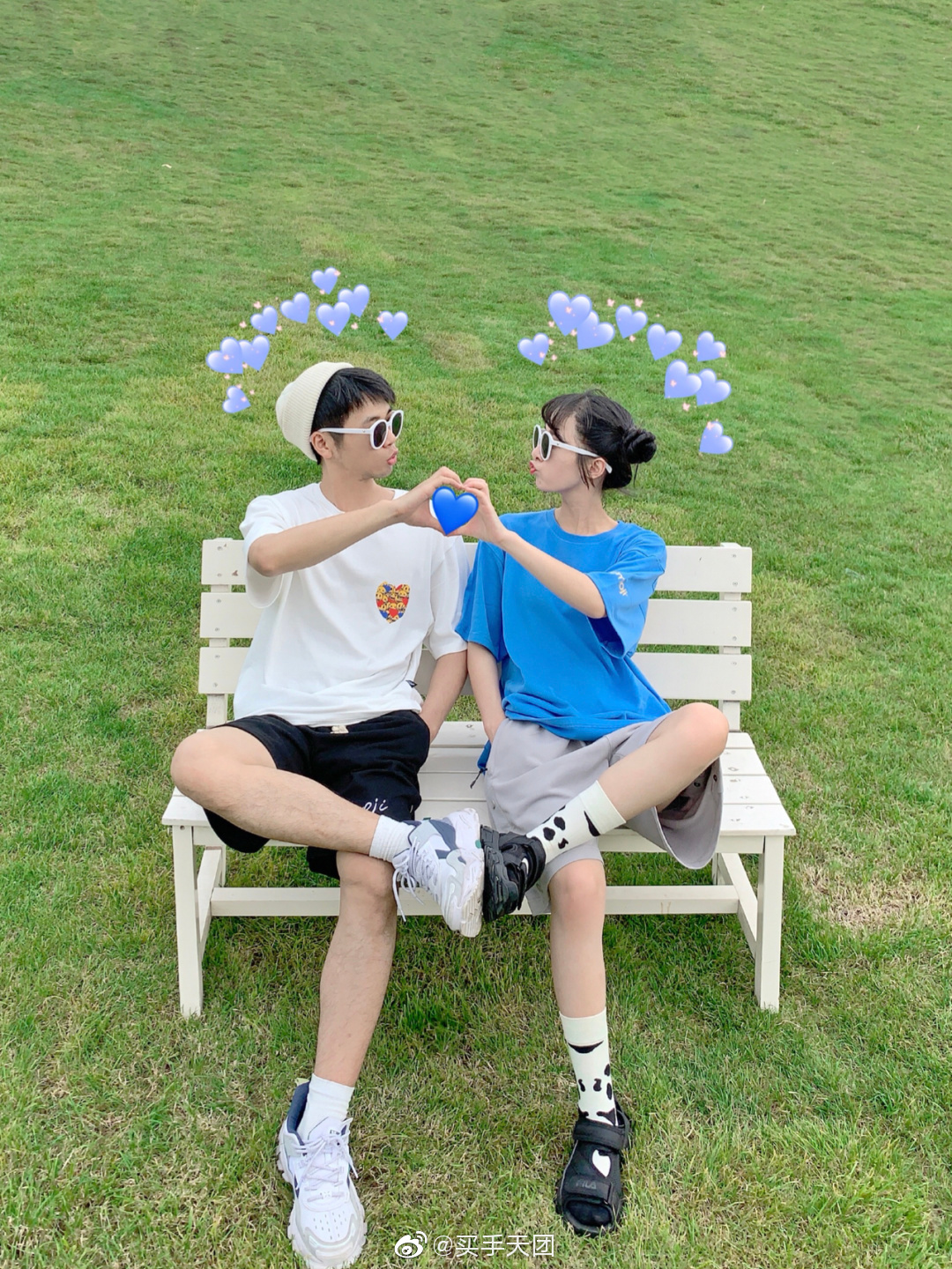 9款情侣显腿长坐姿拍照pose